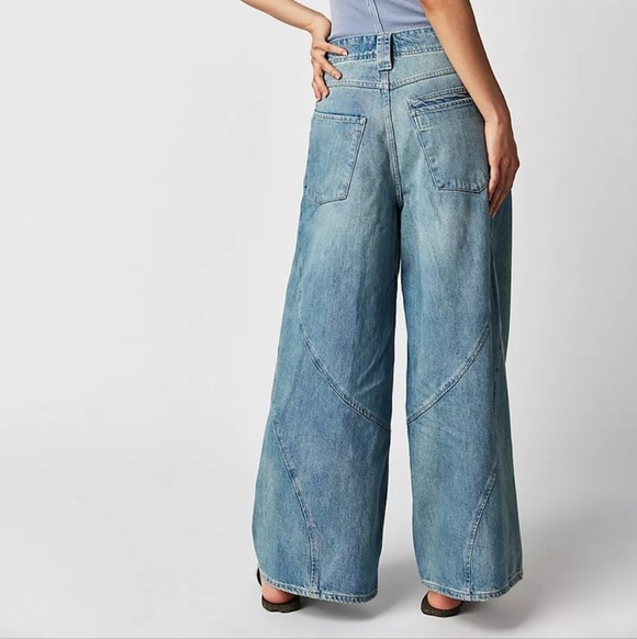 Free People We The Free Good Vibes Dropped Blue Mid Rise Slouchy Wide Leg Jeans - Picture 2 of 10